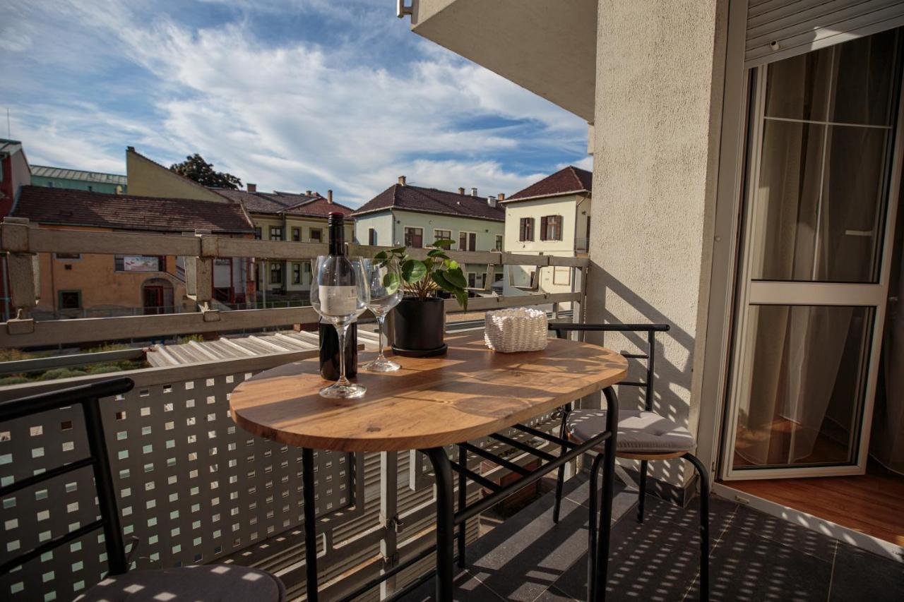 Mokka Apartments Мишкольц Экстерьер фото