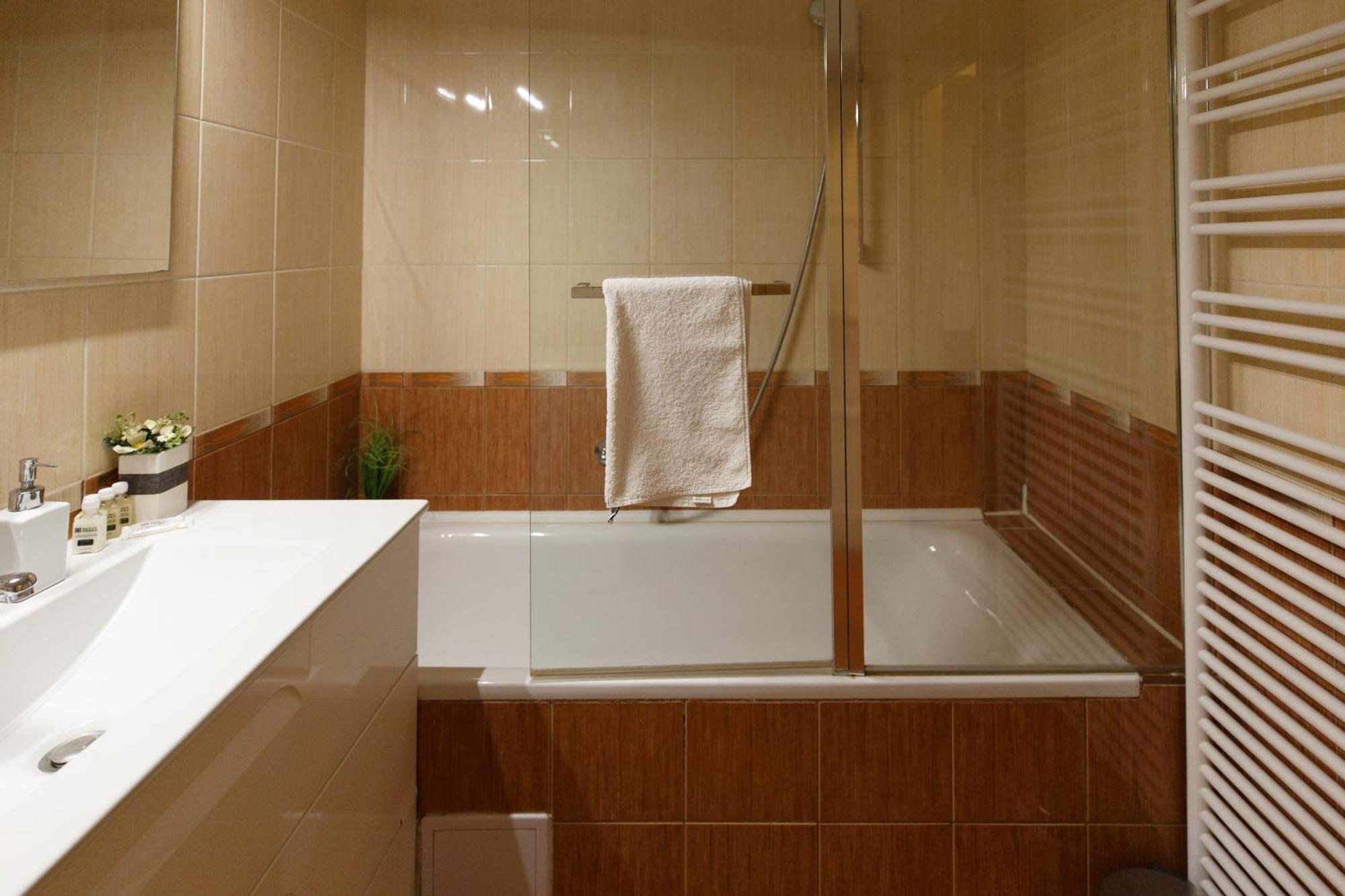 Mokka Apartments Мишкольц Экстерьер фото