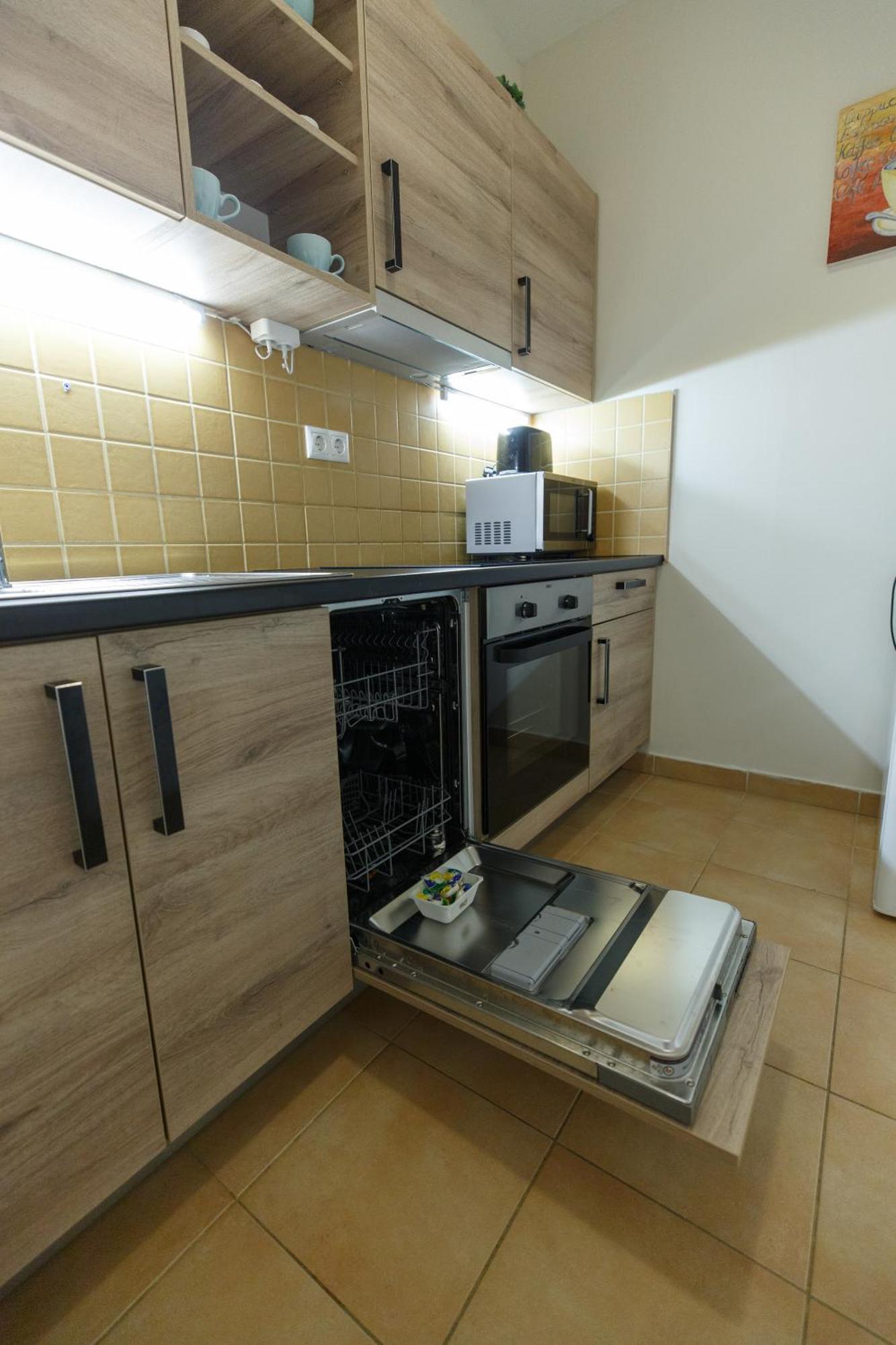 Mokka Apartments Мишкольц Экстерьер фото