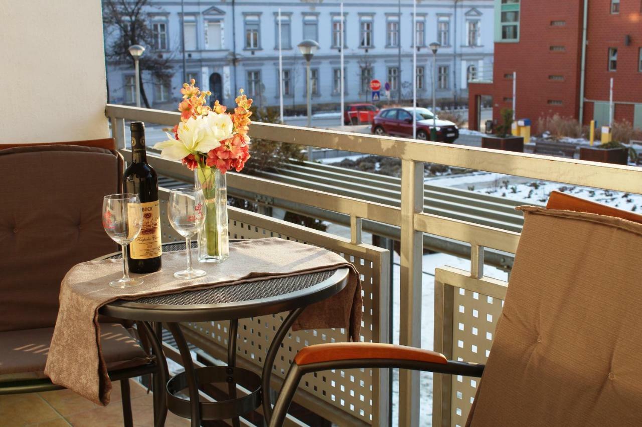 Mokka Apartments Мишкольц Экстерьер фото